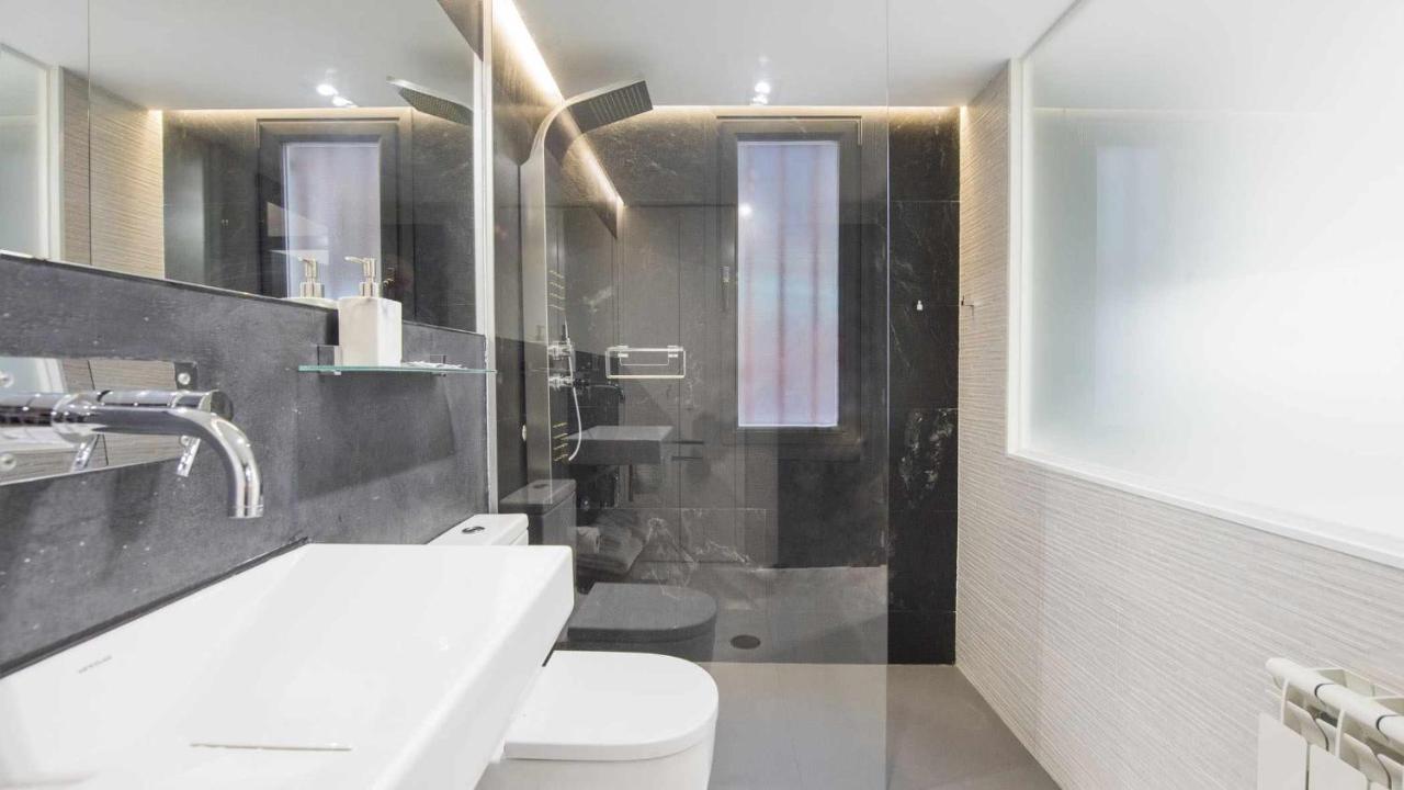 Apartamento Deluxe Cerca De La Catedral By Toledo Ap Dış mekan fotoğraf
